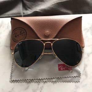Aviator Raybans- Barely worn